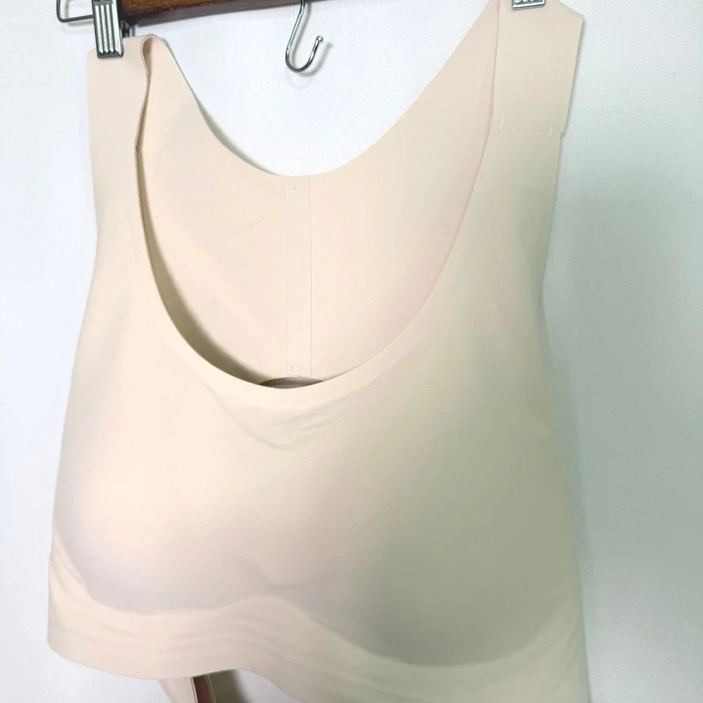 Everyday Comfort Front-Closure Scoop Neck Bra - Cream